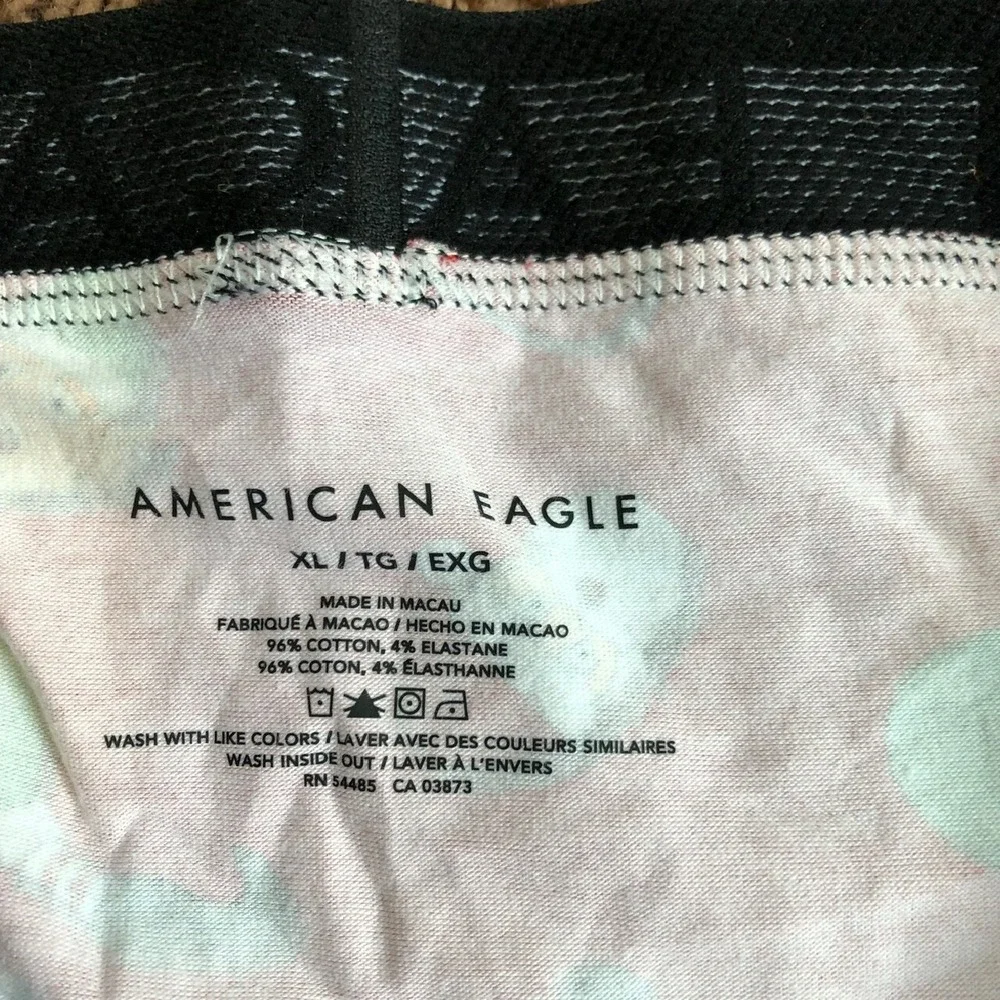 American Eagle Mens XL Red Santa‎ Elf Holiday Boxer Briefs Christmas Underwear